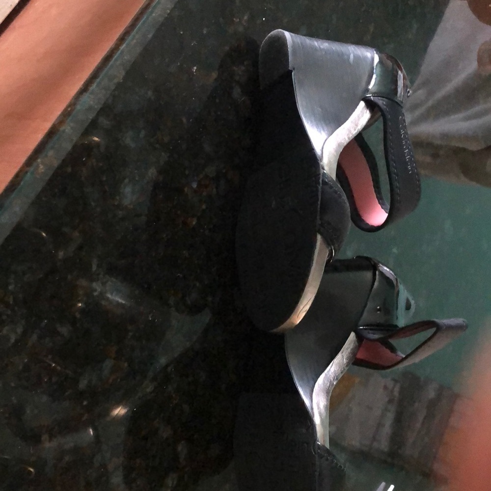 Shoes - Picture 2 of 3